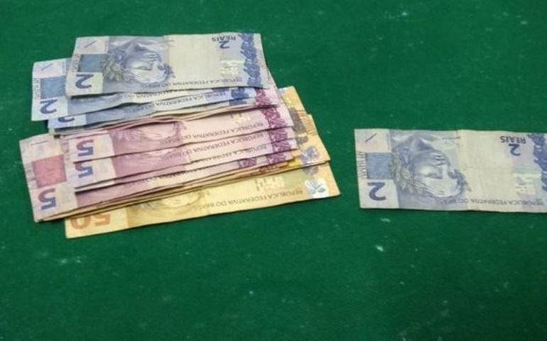 Polícia Militar apreende máquinas de jogos de azar em Iaras