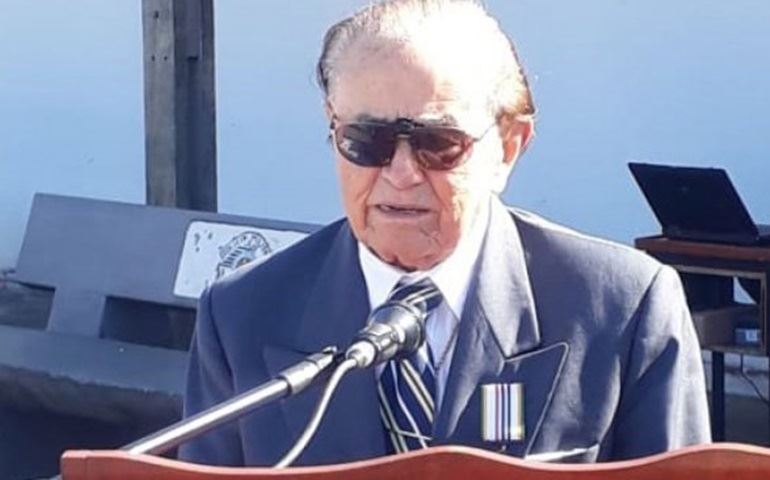 PM homenageia ex-combatente
