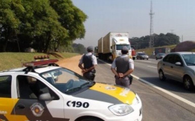 POLÍCIA MILITAR RODOVIÁRIA REALIZA ?OPERAÇÃO SEMANA SANTA 2015?