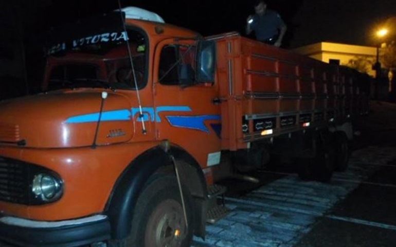 POLICIAMENTO RODOVIARIO APREENDE 30.000 CIGARROS CONTRABANDIADO