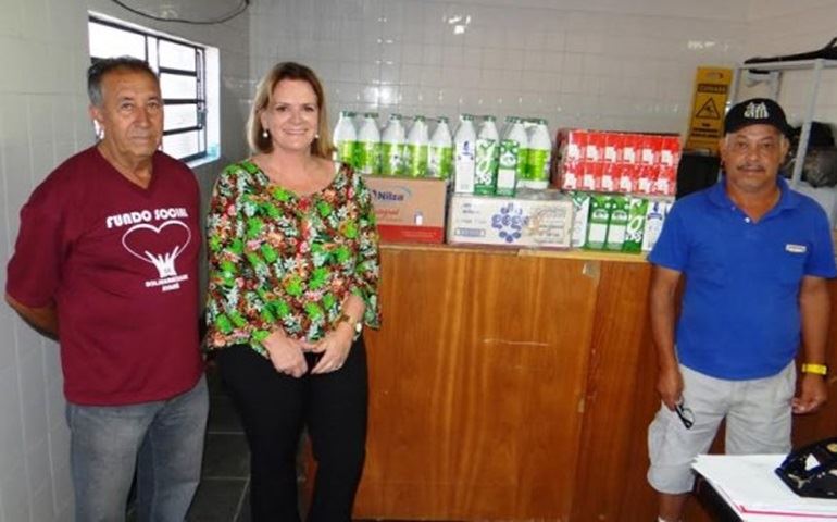 Esporte arrecada mais 218 litros de leite para o Fundo Social 