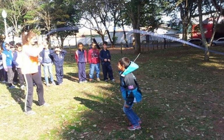 Brincadeiras folclóricas agitam a Biblioteca Municipal