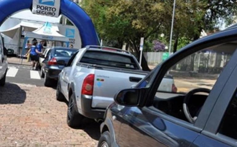  Inspeção veicular gratuita será  realizada em praça em Botucatu.