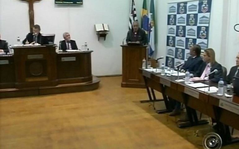 Câmara de Manduri aprova aumento salarial para Executivo e Legislativo