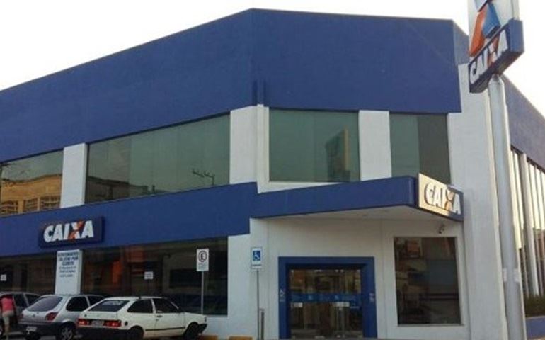 Caixa abre neste sábado para saque de contas inativas do FGTS