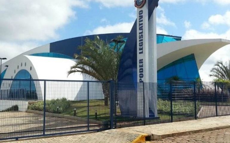 Câmara de R$ 3,5 mi não é usada e responsáveis fazem ?jogo de empurra?