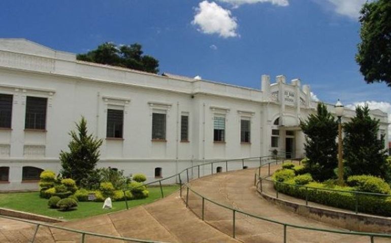 PAC DA STA CASA DE AVARÉ PRECISA DE MAIS MÉDICOS