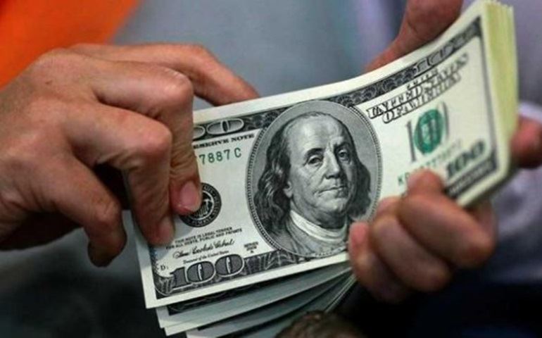 Dólar fecha abaixo de R$ 3,60 pela primeira vez desde agosto