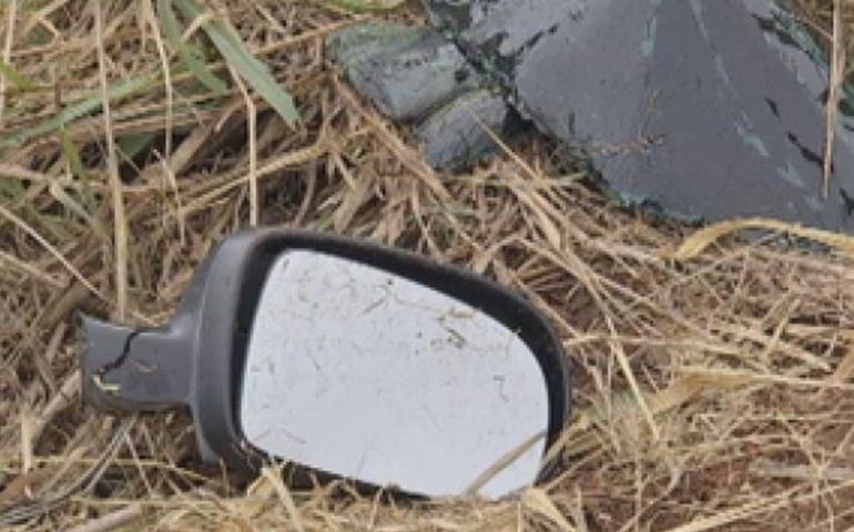 Polícia procura homem que estava em carro que capotou e matou bebê