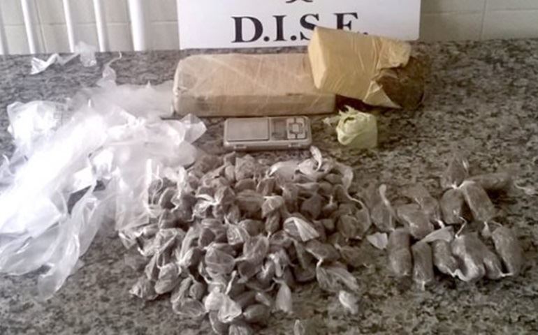 Dise apreende quase 2 quilos de maconha numa operação em Botucatu