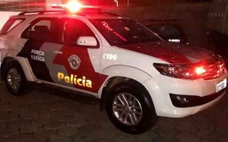 PM flagra casal de adolescentes em ação de traficância em Botucatu