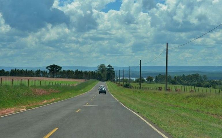 Homem morre atropelado na Raposo Tavares, em Paranapanema