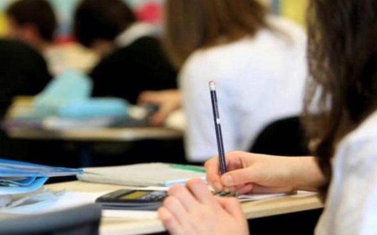 Onde estão os 25% do orçamento da Educação?
