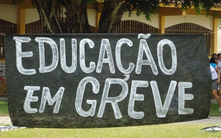 Escolas da região de Piraju estão sem aula devido à greve, afirma sindicato