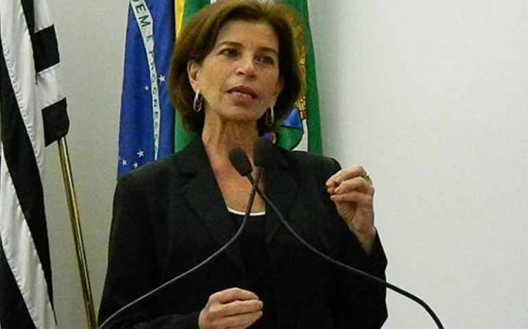 Rosângela Paulucci pede que Sabesp conserte tubulação no Plimec
