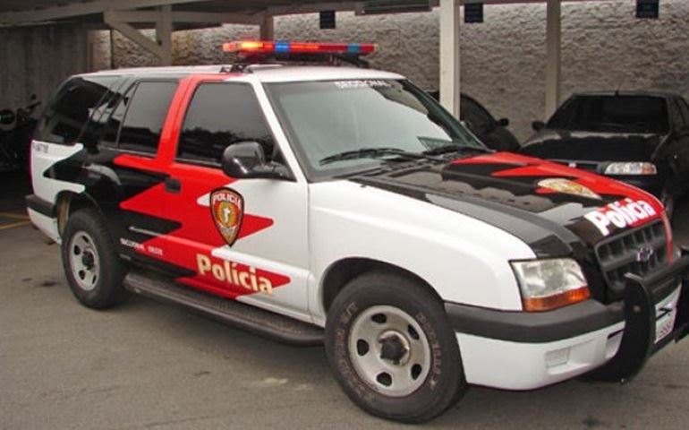Policiais ouvem gritos de socorro de mulher e impedem estupro em Avaré
