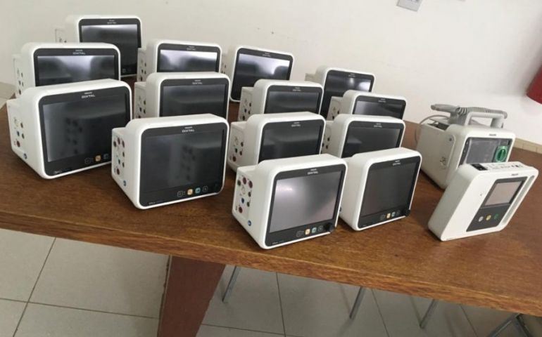 Direção da Santa Casa de Avaré agradece à Cooperativa Holambra