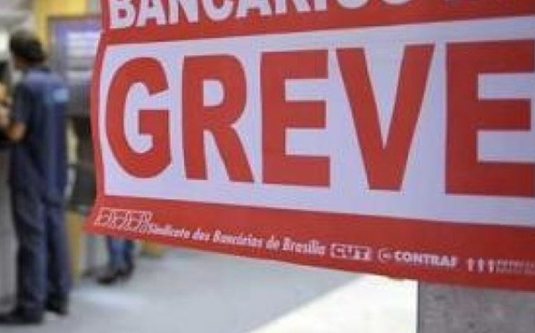Greve: não deve faltar dinheiro nos caixas eletrônicos neste ?feriadão?
