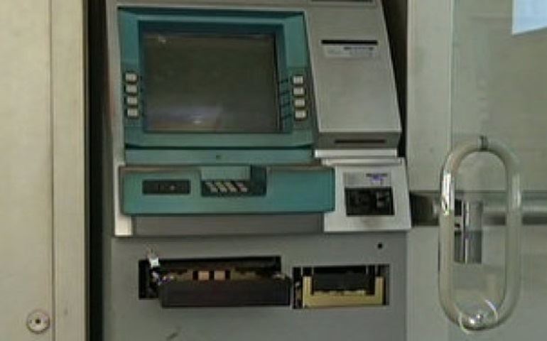 POLÍCIA PRENDE ASSALTANTE DE CAIXA ELETRÔNICO