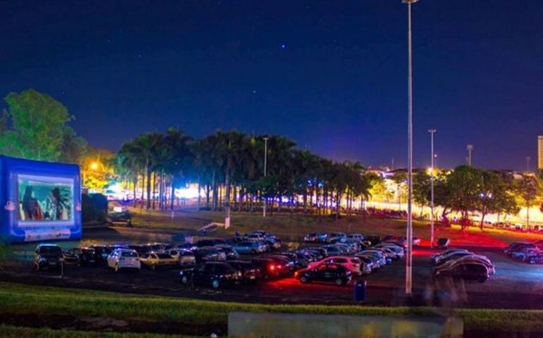 Cinema drive-in acontece hoje na Emapa