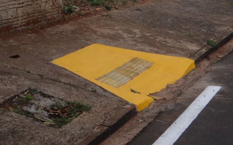 93 rampas de acessibilidade beneficiam a mobilidade de pessoas com deficiência