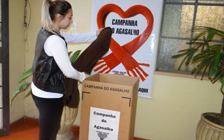 Fundo Social vai arrecadar roupas de inverno na Feira da Lua