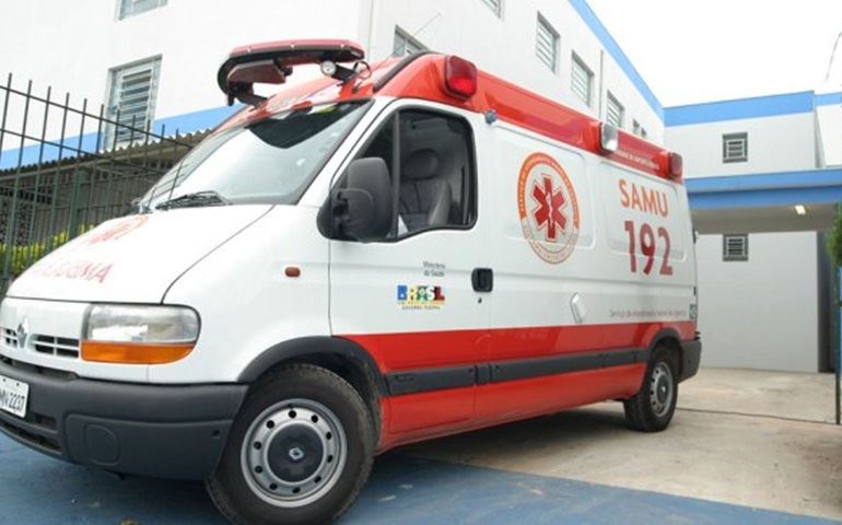 Metade das ambulâncias de Avaré está estagnada
