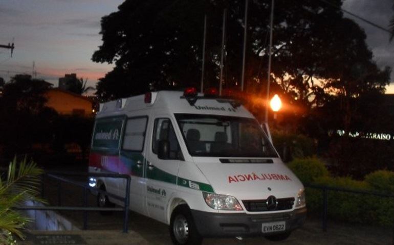 MEDICO ACUMPUTURISTA DR ALEXANDRE