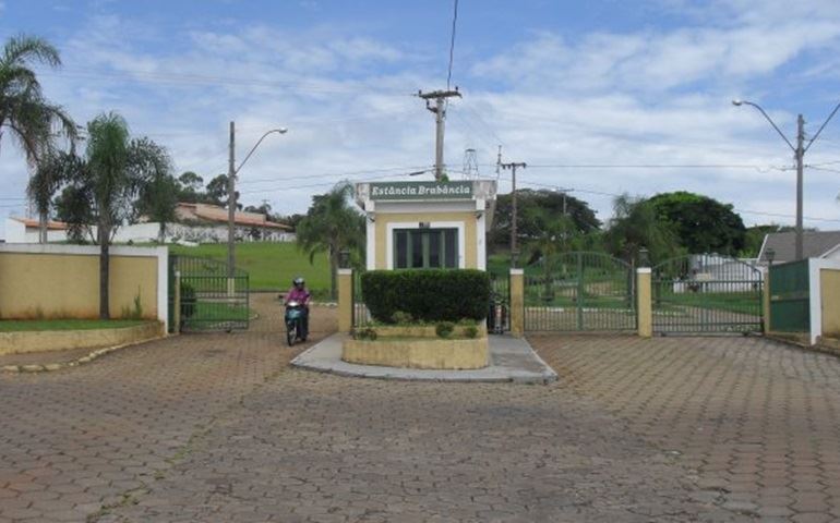 VILA DOS MÉDICOS TAMBÉM É VÍTIMA DOS VÂNDALOS