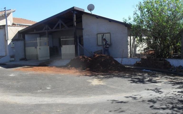 CONSTRUINDO EM ÁREA VERDE