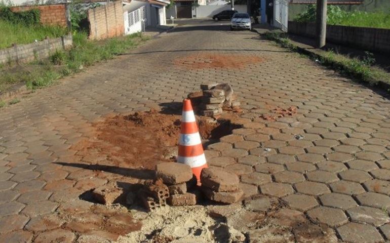 MAIS UM AFRONTO DA SABESP EM AVARÉ