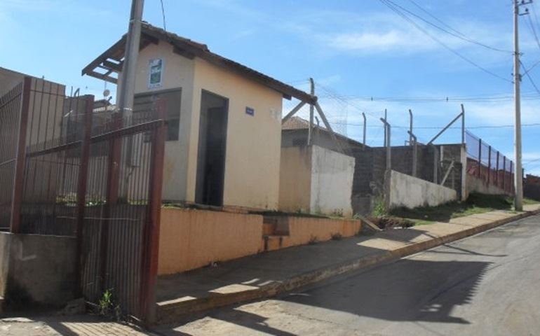 MORADORES DO CONDOMÍNIO VILA SERENA ESTÃO VENDENDO SUAS CASAS