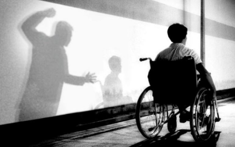 Simpósio debate violência contra pessoa com deficiência