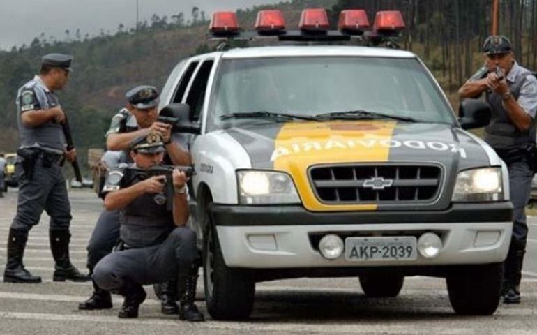 APREENSÃO DE ANABOLIZANTES