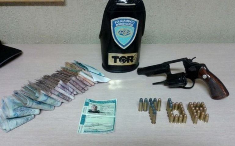 Fiscalização da Polícia prende quadrilha e esclarece roubo em Itaí