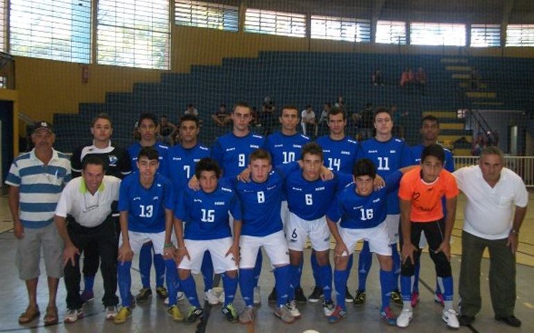 MESMO SEM ALVARÁ DE BOMBEIRO KIM NEGRÃO REALIZA JOGOS