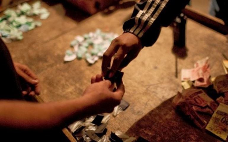 AVARÉ: TRAFICANTE É PRESO DEPOIS DE VENDER DROGAS À USUÁRIOS