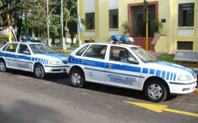 GUARDAS MUNICIPAIS DE AVARÉ RECEBEM SEUS CERTIFICADOS