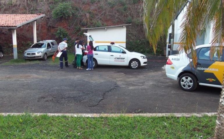 Artesp Fiscalizando Veículos de transportes Coletivos em Avaré 