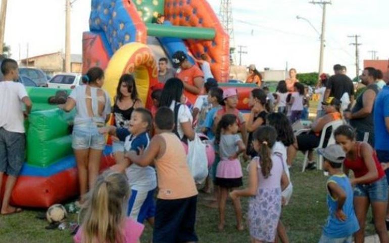 Evento gratuito traz shows, lazer e saúde para bairro em Avaré