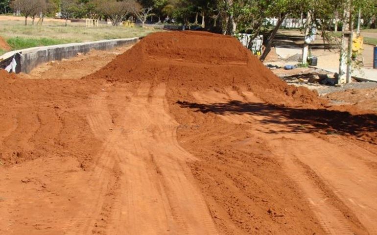 PREFEITURA REINICIOU OBRAS NO CAMPING E NO COSTA AZUL