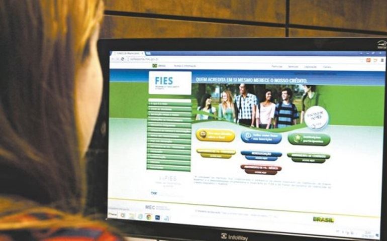 115 mil vagas do Fies não foram preenchidas, dizem instituições particulares