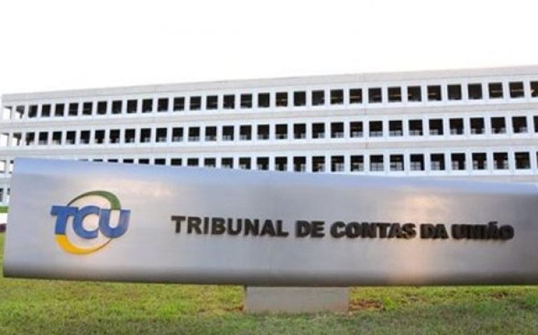 TCU só deve analisar irregularidades de Dilma após votações do impeachment