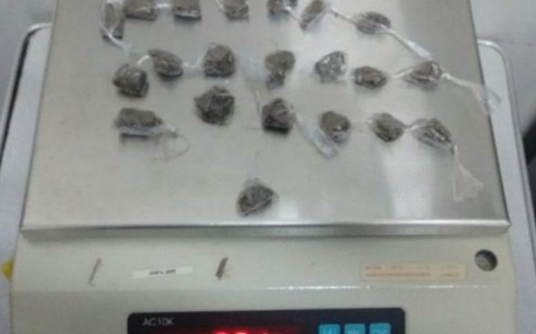 Rapaz é preso em flagrante por tráfico de entorpecentes em Piraju