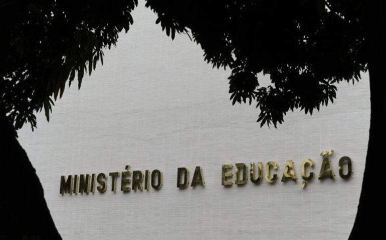MEC lança exame específico para certificação de ensino médio