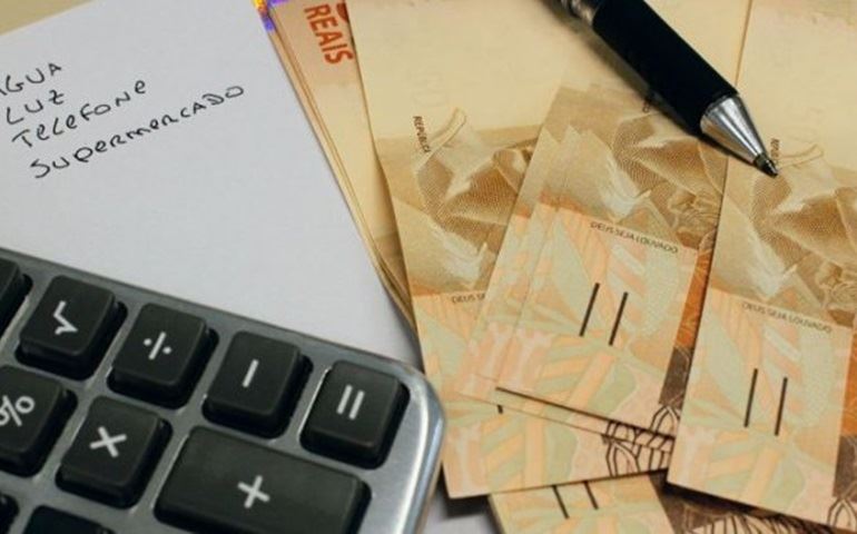 Endividamento das famílias fica em 44,6% em janeiro, diz BC