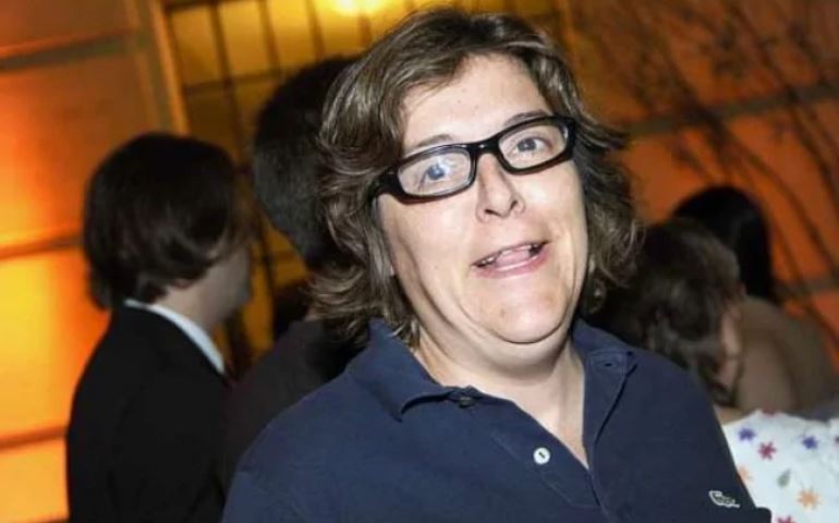 Colunista da Folha atinge o mais baixo nível e chama Laurinha, filha de Bolsonaro, de termo impronun