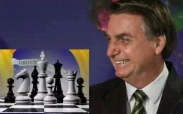 AO VIVO: Em silêncio, Bolsonaro observa jogada de mestre do PL (veja o vídeo)