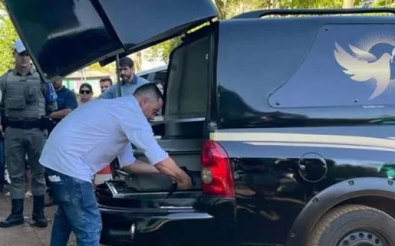 Prefeito é assassinado dentro de seu gabinete
