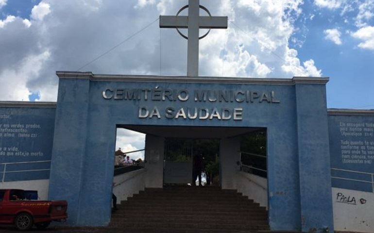Policial tira a própria vida dentro de cemitério em Itatinga